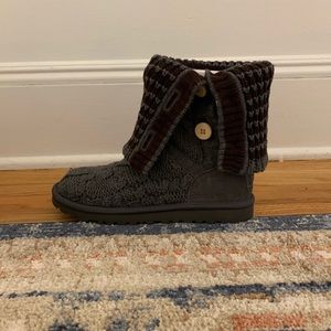 UGG Knit Button Brown and Grey Boots size 6 NWT